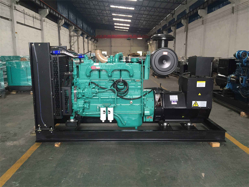 瑶海如何判断一个电压表是否具有自动量程切换功能？