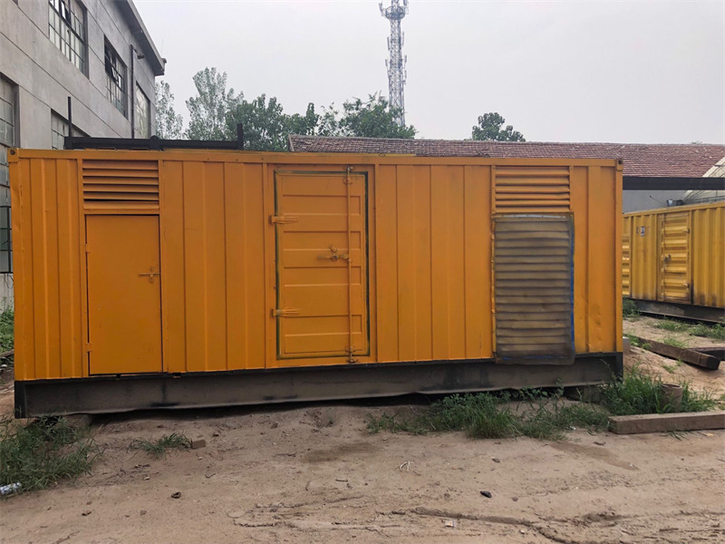 瑶海发电机出租进行负载测试时，电瓶电量不足的具体判断标准是什么？