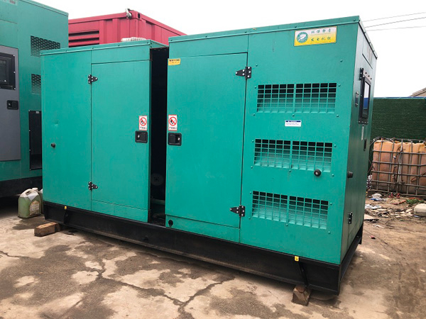 瑶海怎样合理控制磷酸铁锂蓄电池的充放电倍率以延长其使用寿命？